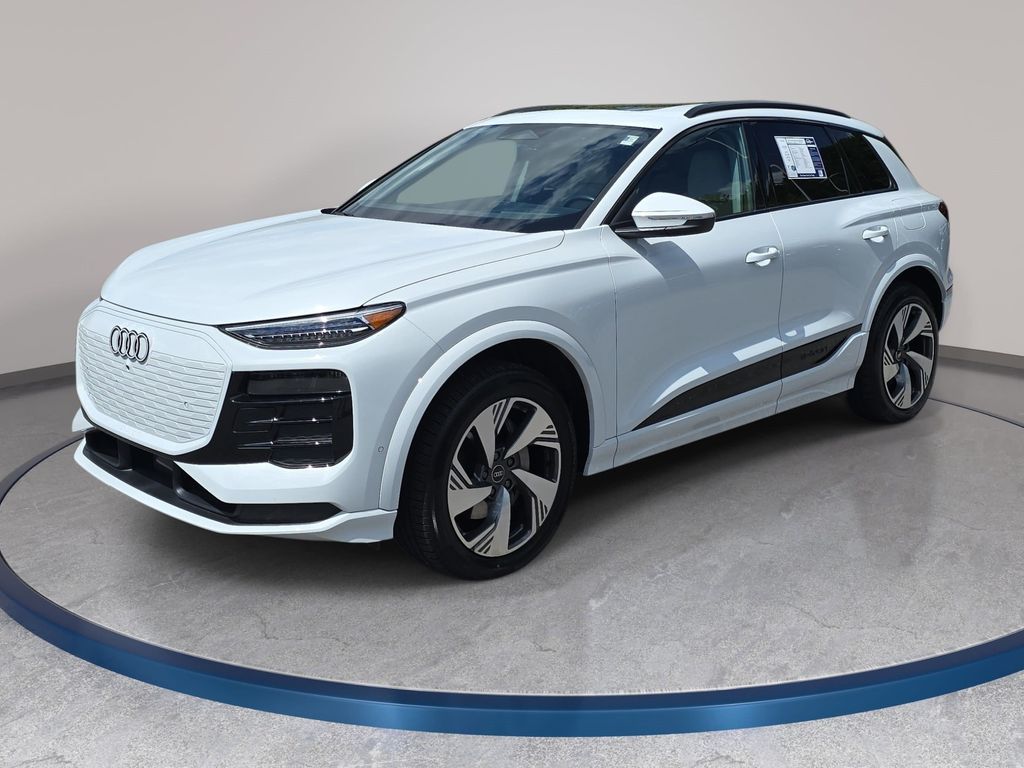  2025 Audi Q6 e-tron quattro Premium Plus   