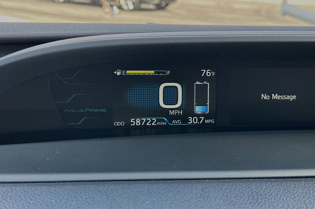 2018 Toyota Prius Prime Plus 28