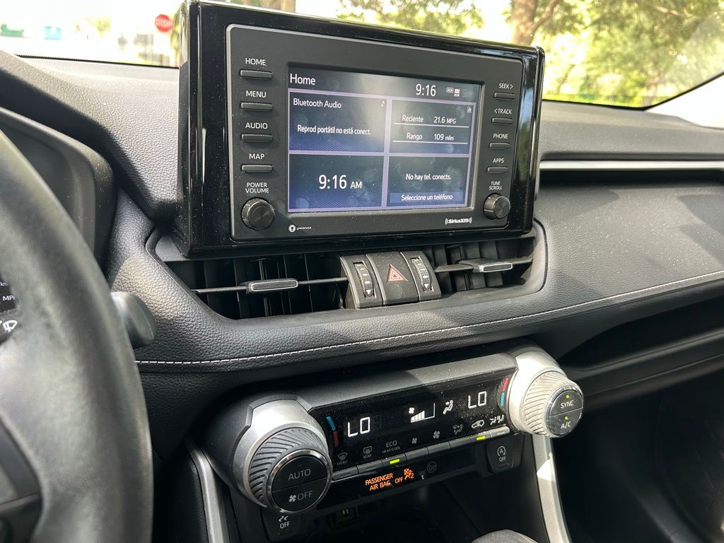2021 Toyota RAV4 XLE Premium 20