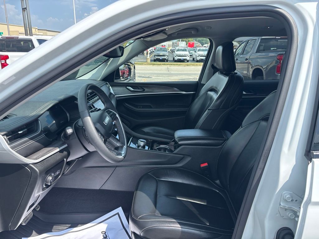 Used 2023 Jeep Grand Cherokee L SUV