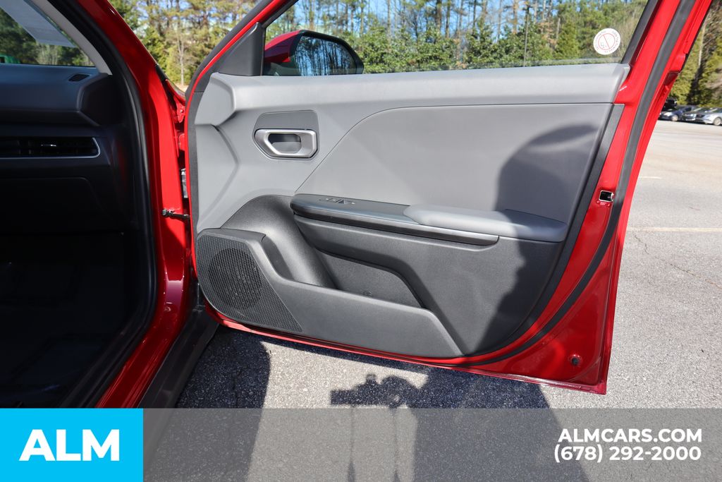 Used 2025 Red Kia LXS image 28