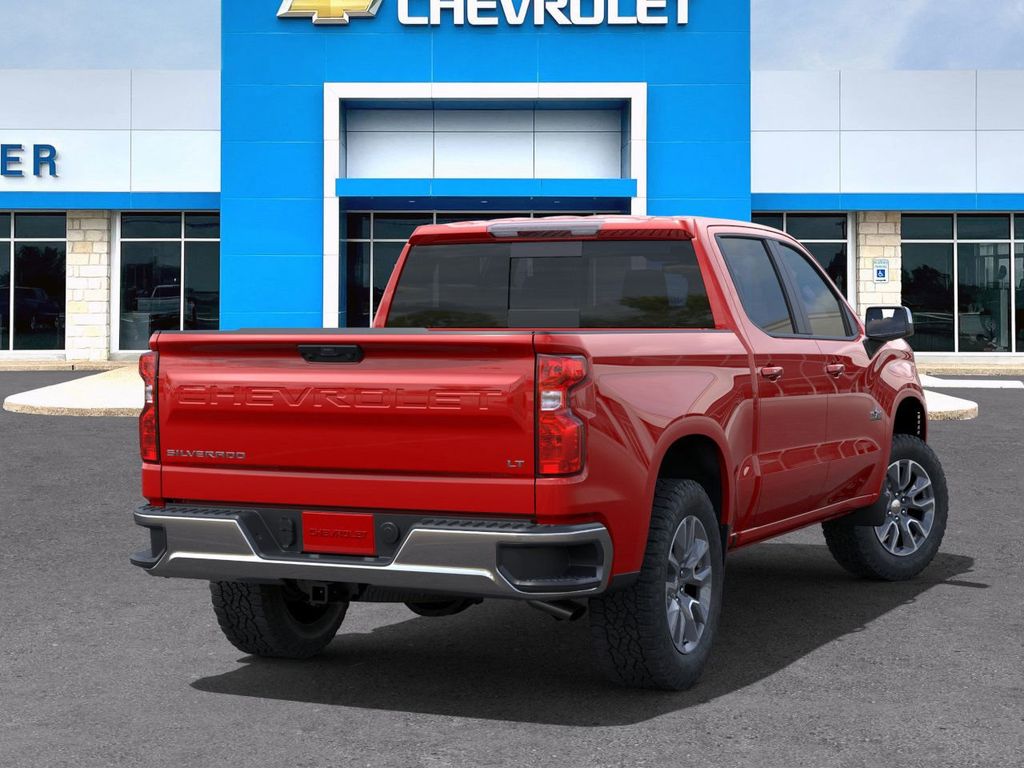 2024 Chevrolet Silverado 1500 LT 4