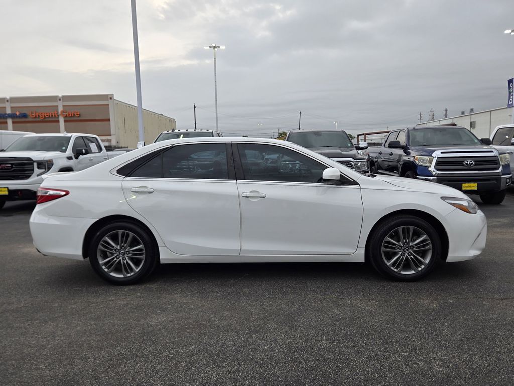 2017 Toyota Camry SE White at Gullo Toyota