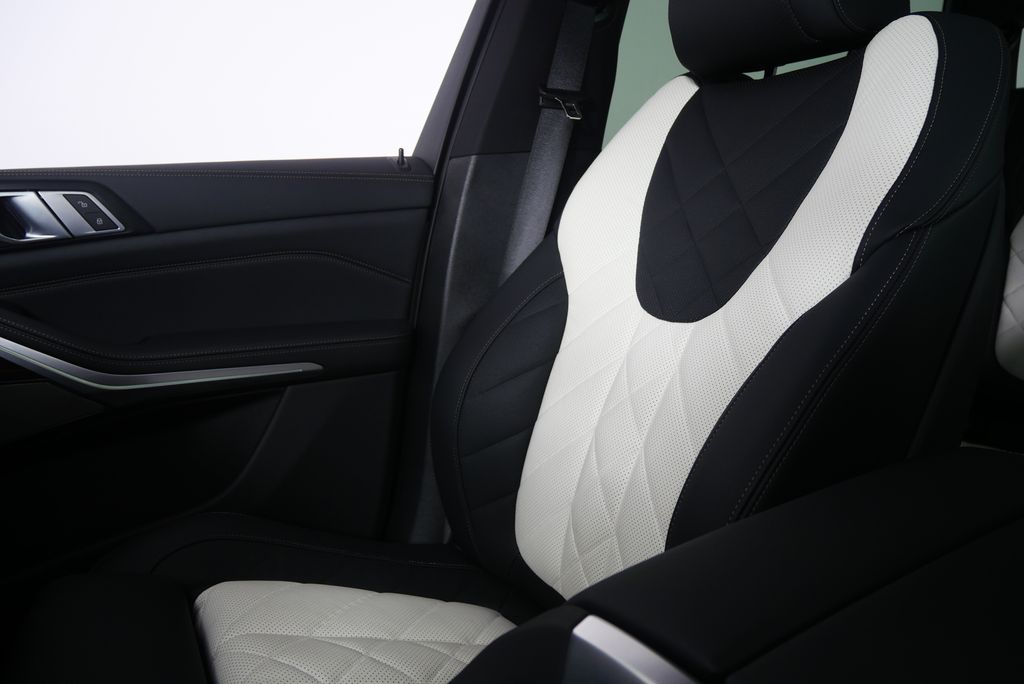 2024 BMW X5 sDrive40i 27