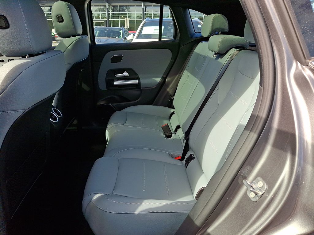 Thumbnail: 2026 Mercedes-Benz GLA - 6