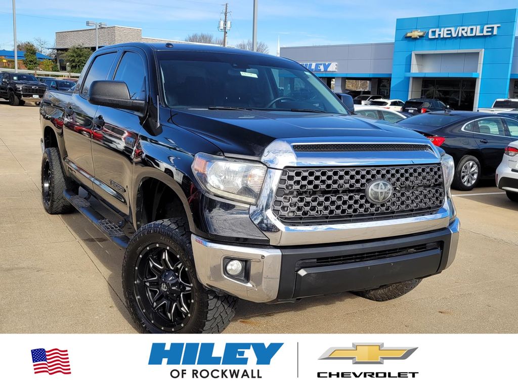2018 Toyota Tundra SR5 CrewMax 5.7L FFV 4WD