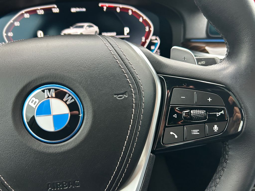 Thumbnail: 2023 BMW 5 Series - 20