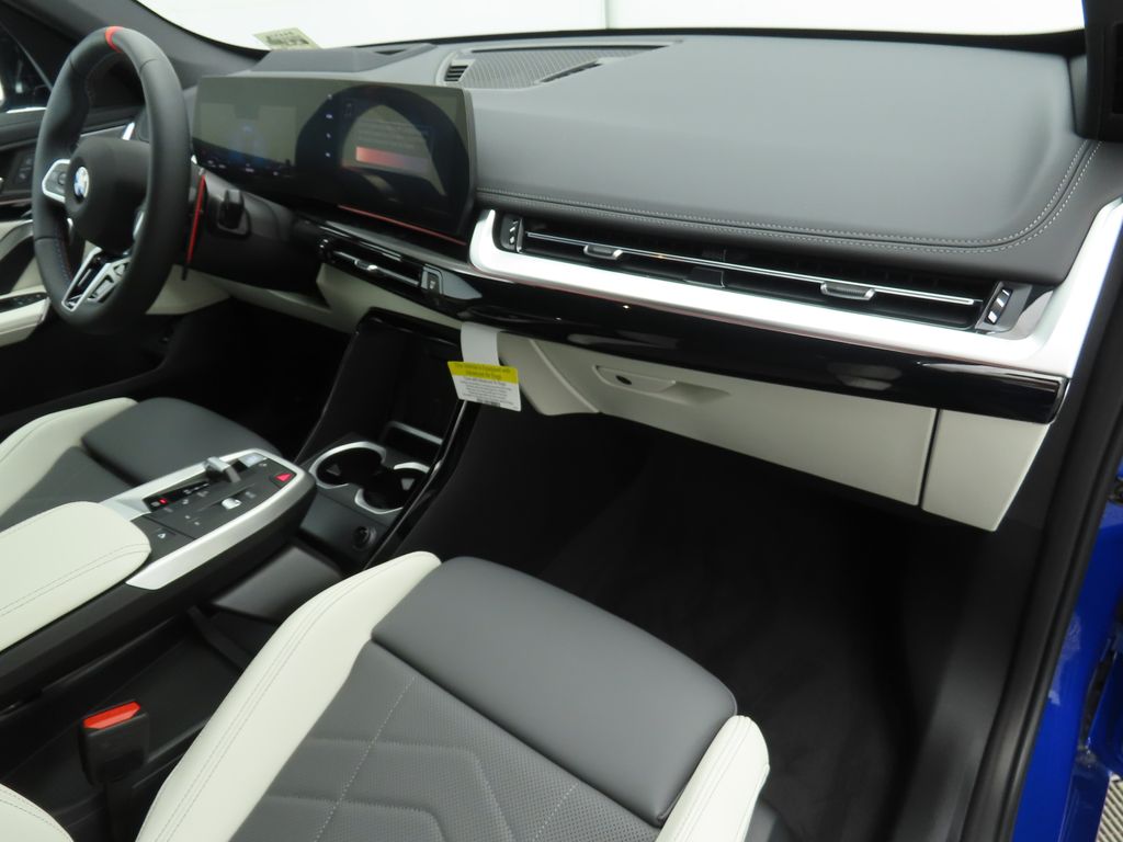 Thumbnail: 2026 BMW X1 - 17