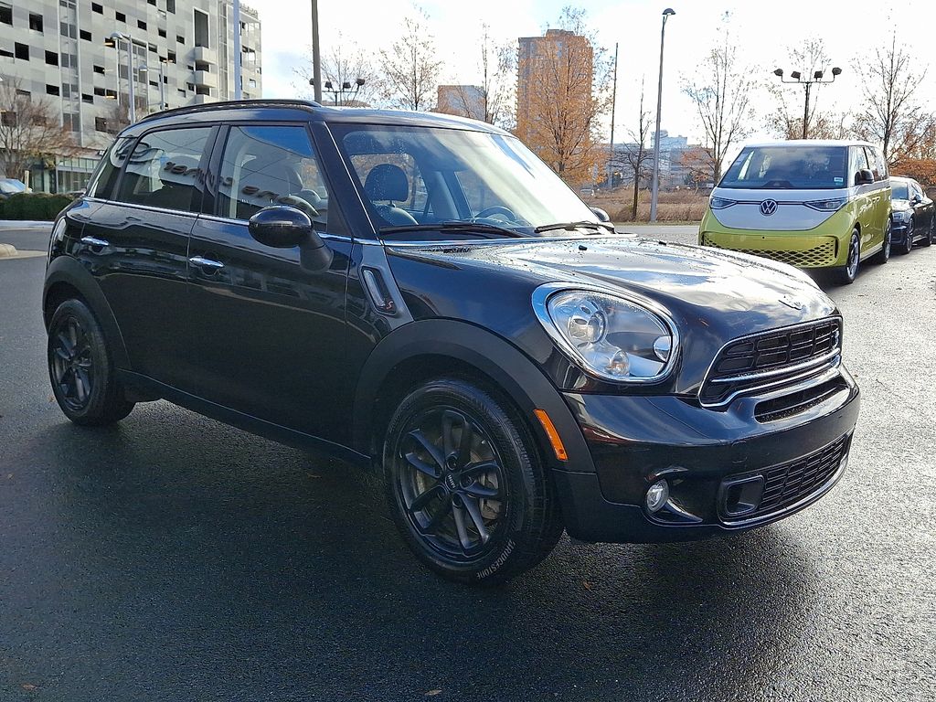 Thumbnail: 2016 MINI Cooper Countryman - 3