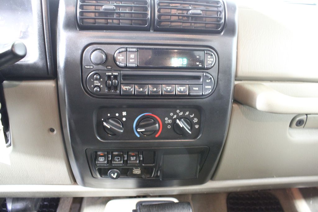 Used 2004 Jeep Wrangler for sale in 