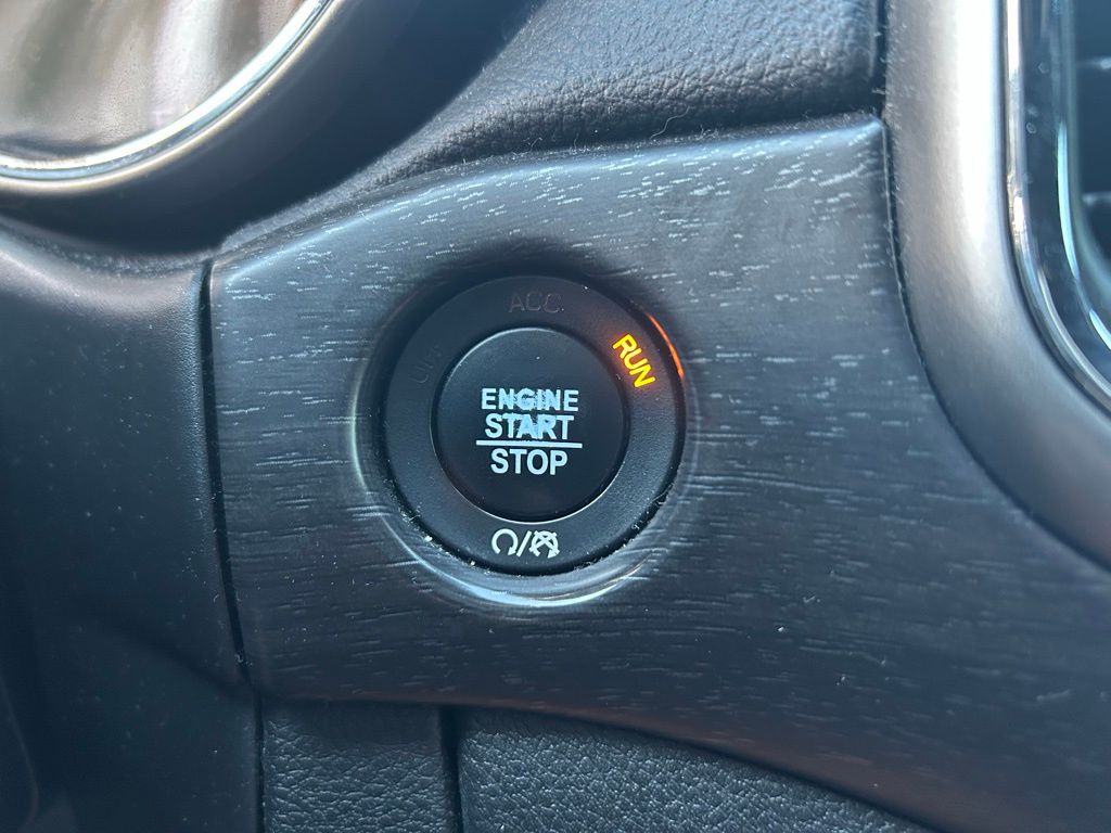 Thumbnail: 2018 Jeep Grand Cherokee - 27