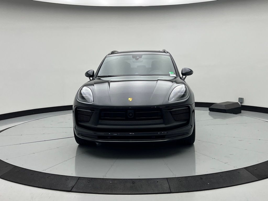 Thumbnail: 2024 Porsche Macan - 8