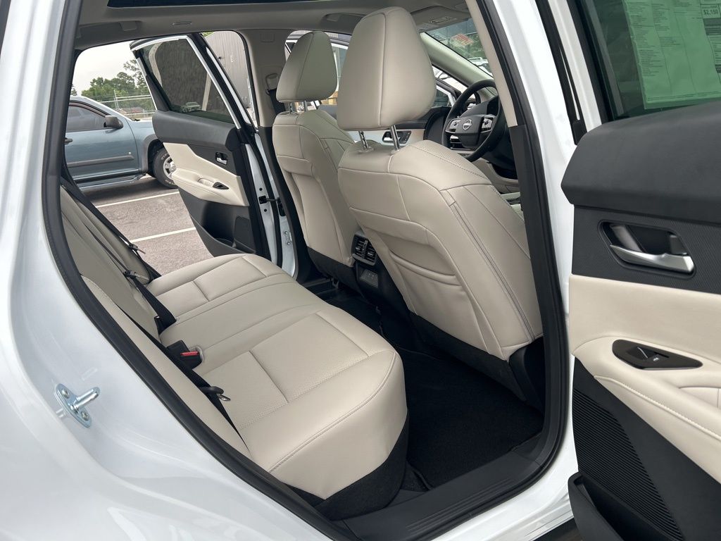 2026 Nissan Murano SL White at Coastal Chevrolet Cadillac