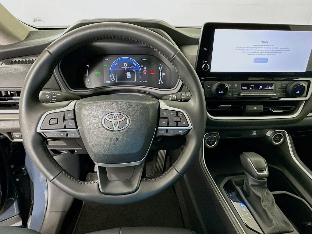 Thumbnail: 2025 Toyota Grand Highlander - 11