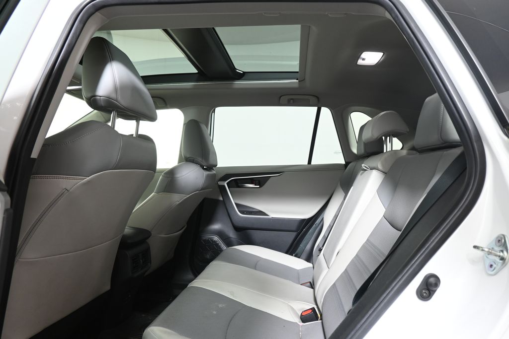 Thumbnail: 2023 Toyota RAV4 - 32