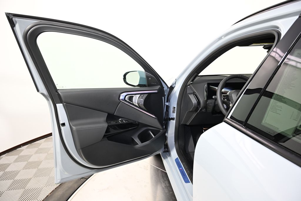 Thumbnail: 2026 BMW X3 - 21