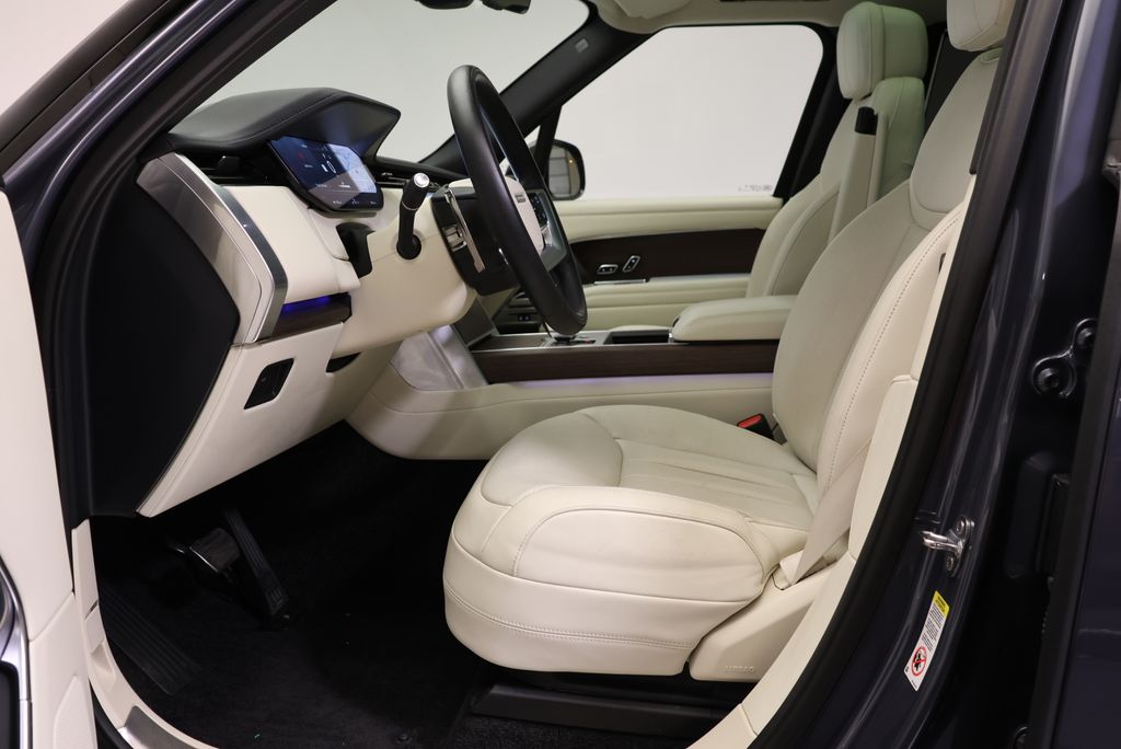 Thumbnail: 2024 Land Rover Range Rover - 29