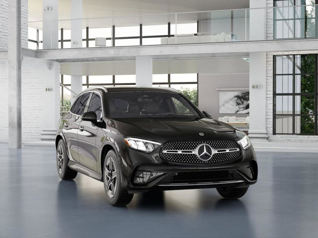 2025 Mercedes-Benz GLC GLC 350 E Hybrid 9