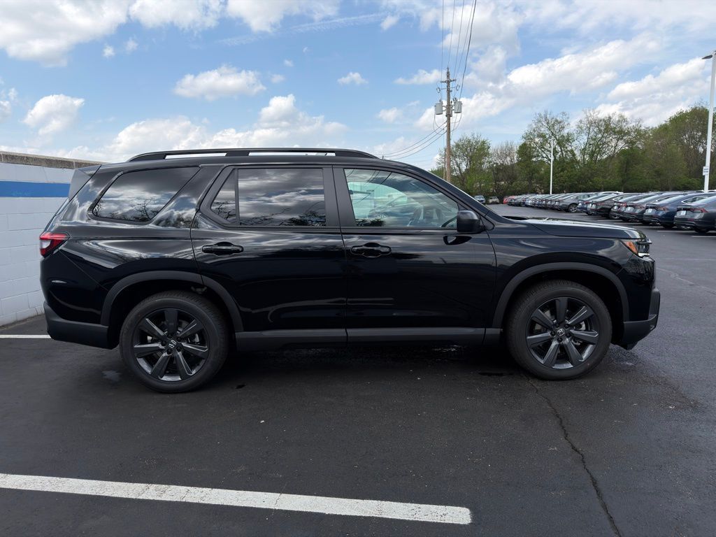 Thumbnail: 2026 Honda Pilot - 6