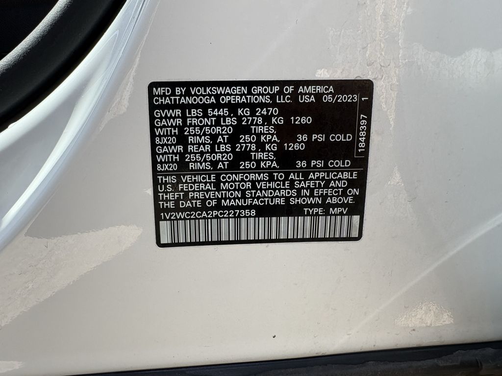 2023 Volkswagen Atlas Cross Sport 2.0T SE w/Technology White at Bayway Cadillac of The Woodlands