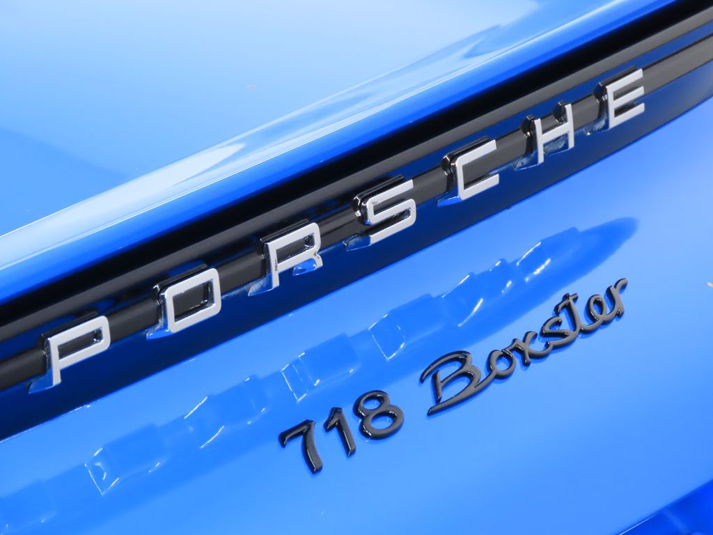 2024 Porsche 718 Boxster  17