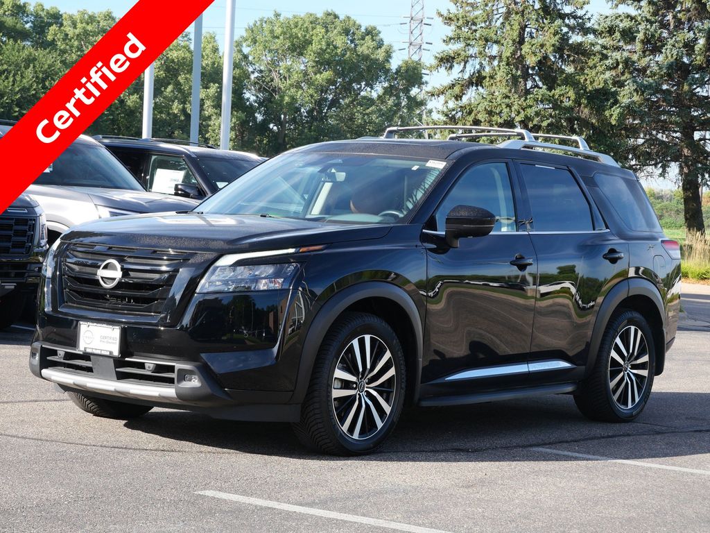 2025 Nissan Pathfinder Platinum 4WD