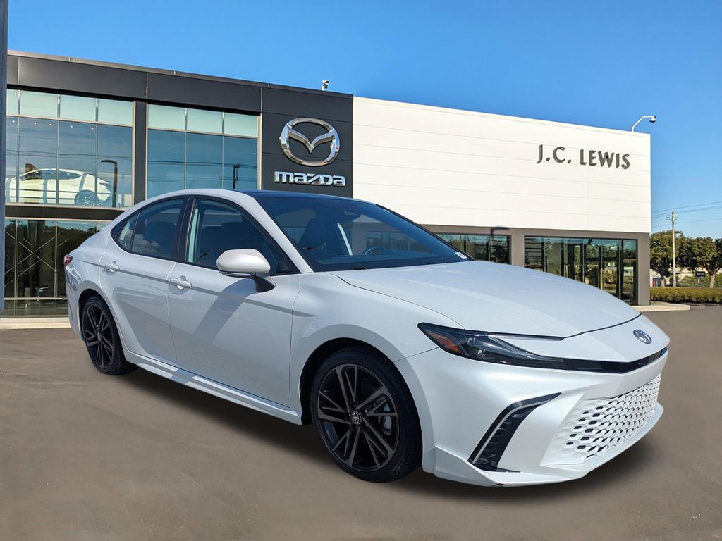 White (Wind Chill Pearl) 2025 Toyota Camry Sedan Front-Wheel Drive Continuously Variable Transmission