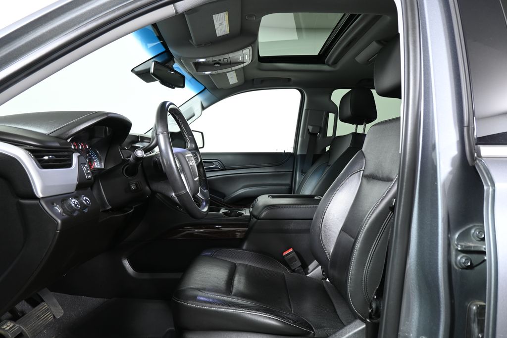 Thumbnail: 2019 GMC Yukon XL - 3