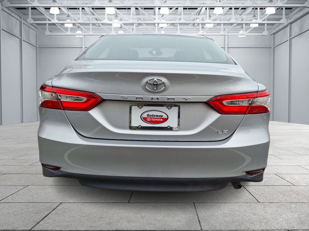 2018 Toyota Camry LE 5