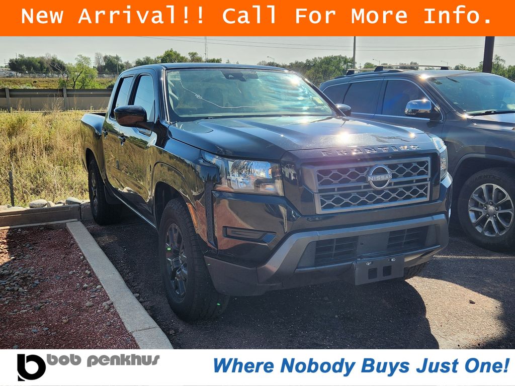 2022 Nissan Frontier SV