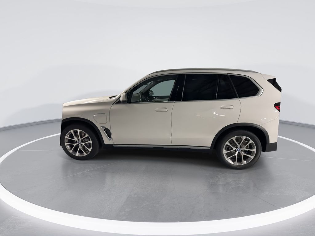 2025 BMW X5 xDrive50e 5