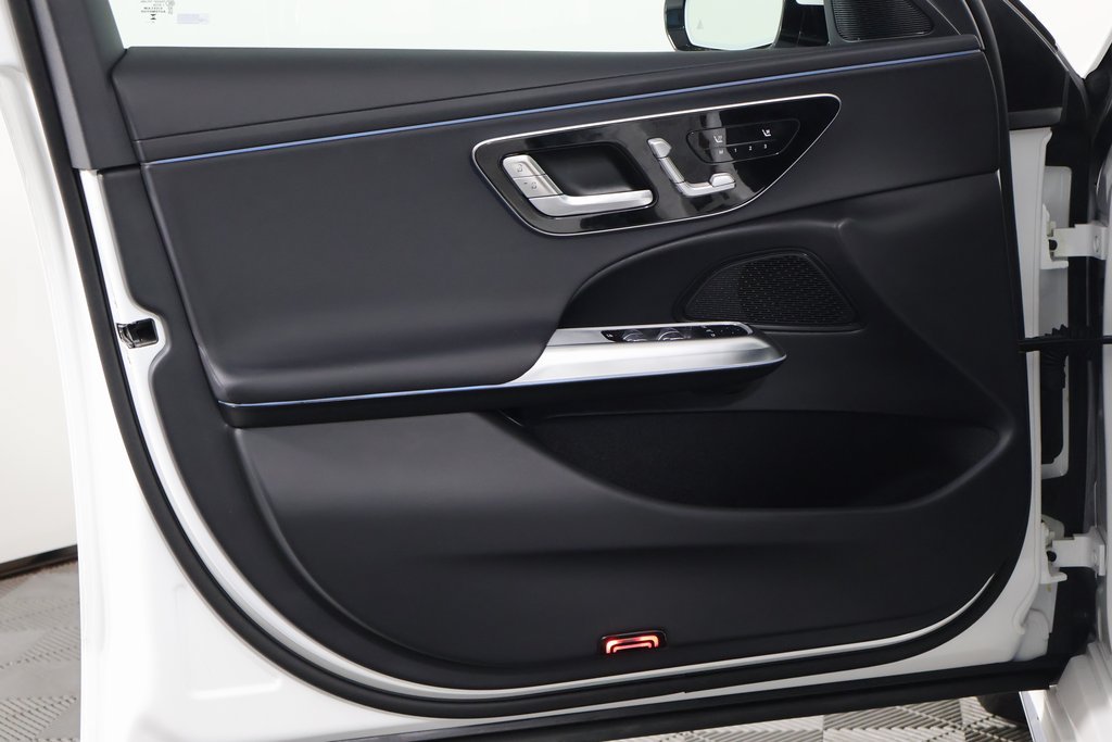 Thumbnail: 2026 Mercedes-Benz E-Class - 12