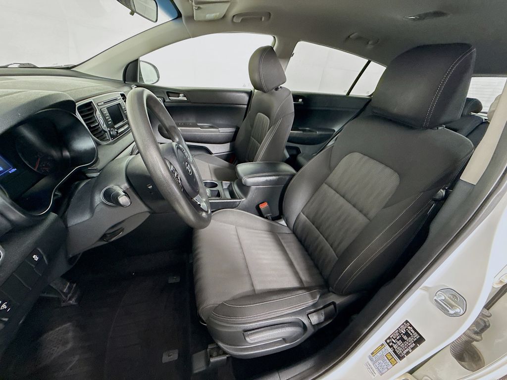 Thumbnail: 2019 Kia Sportage - 19