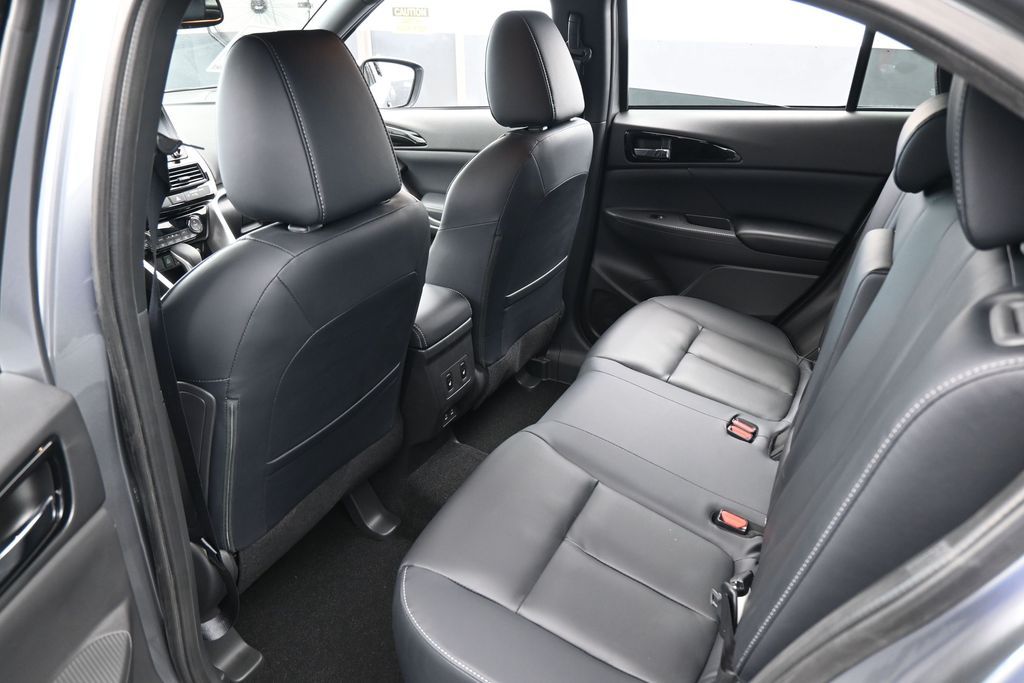 New 2026 Gray Mitsubishi SEL image 36