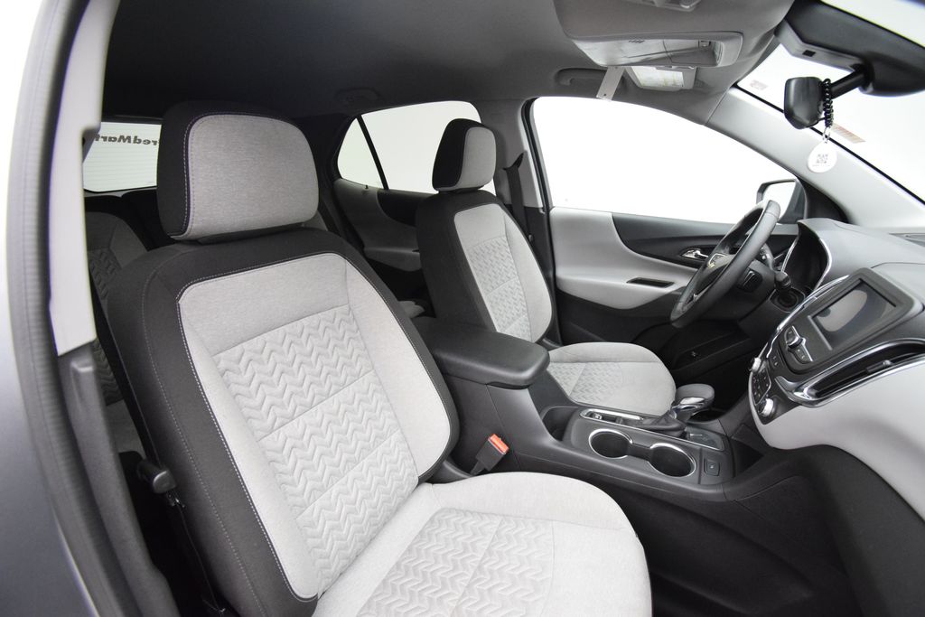 used 2024 Chevrolet Equinox car, priced at $21,000