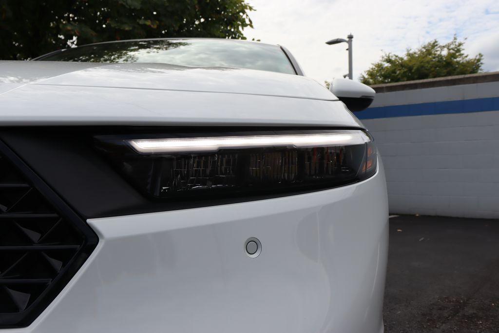 Thumbnail: 2025 Honda Accord - 9