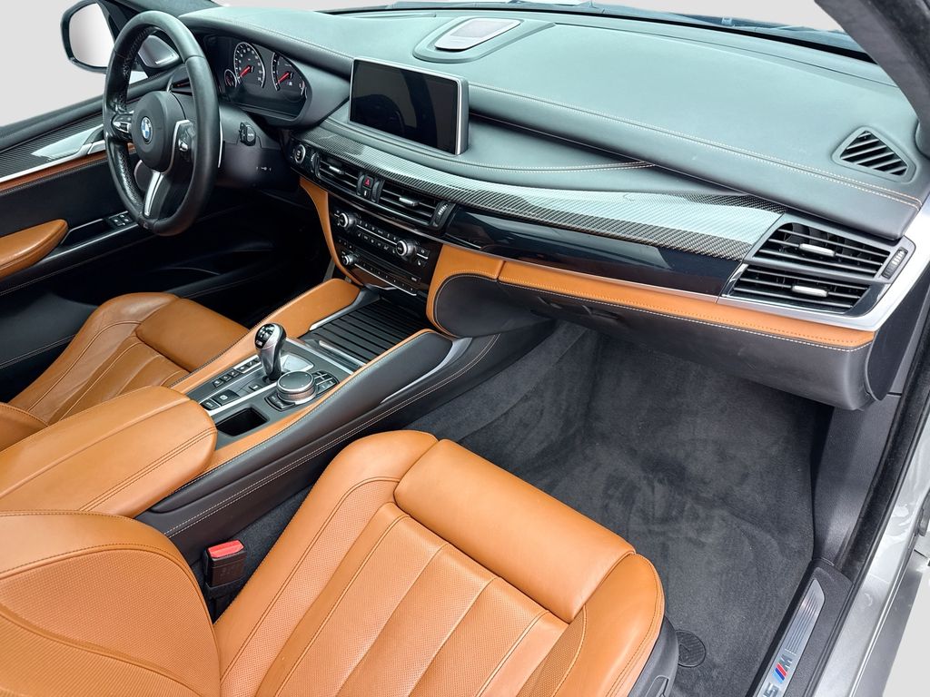 Thumbnail: 2017 BMW X5 - 16