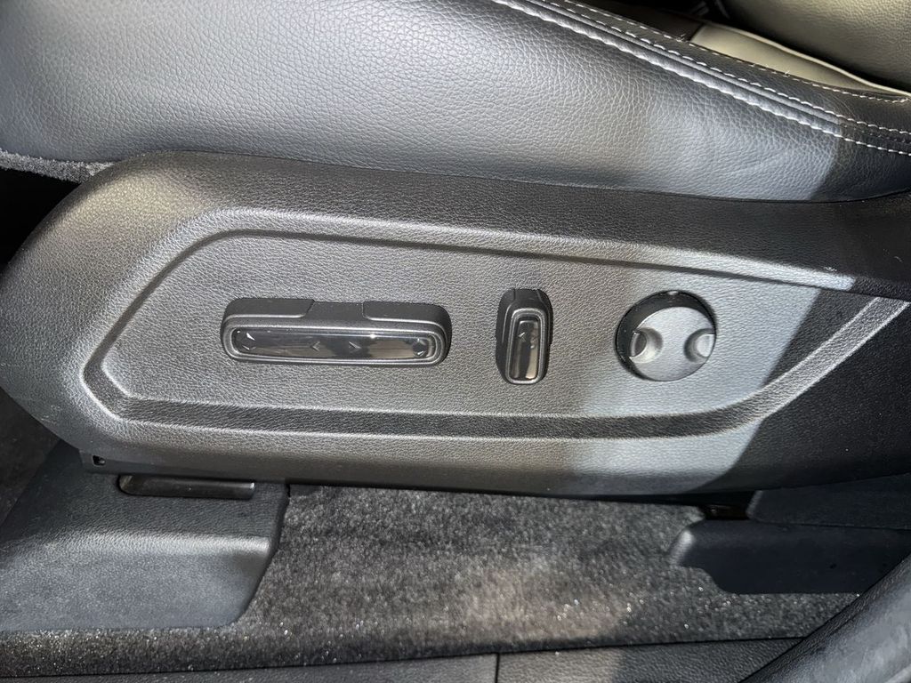 used 2023 Honda Pilot car, priced at $40,894