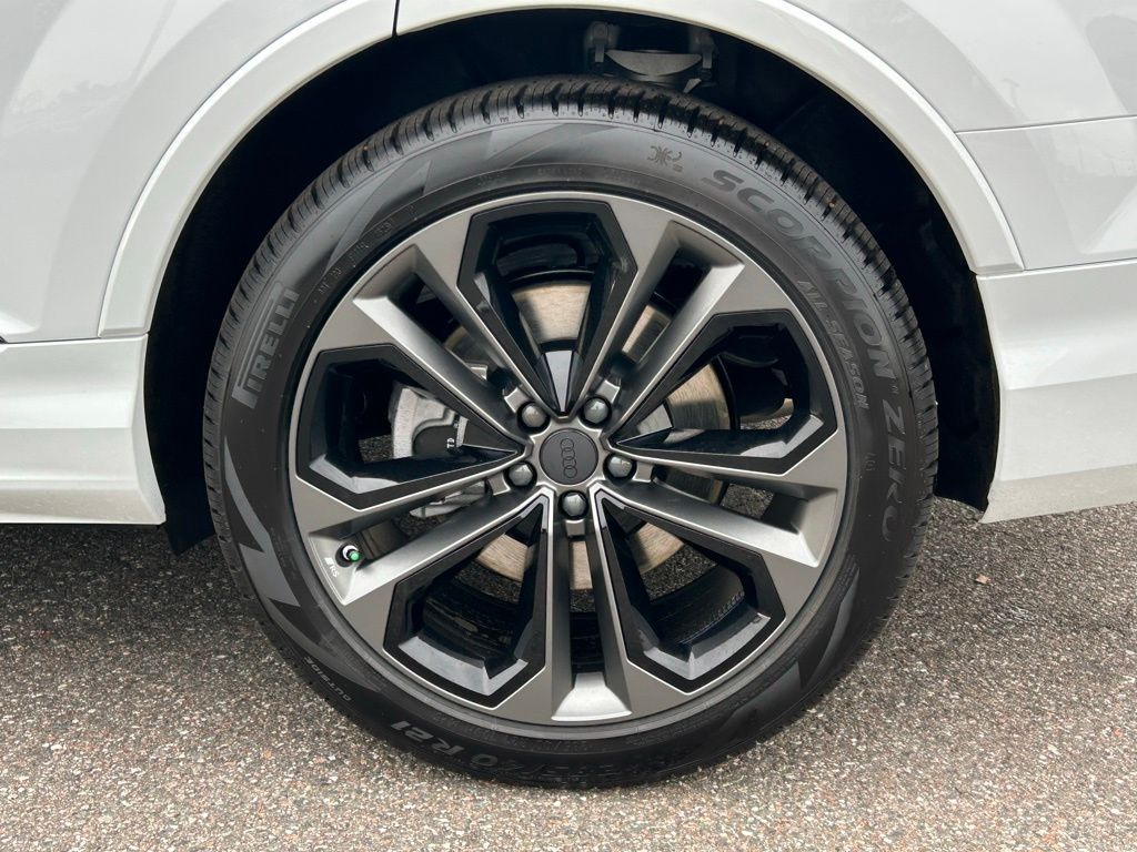 New 2026 White/off-white Audi 55 Premium Plus image 74