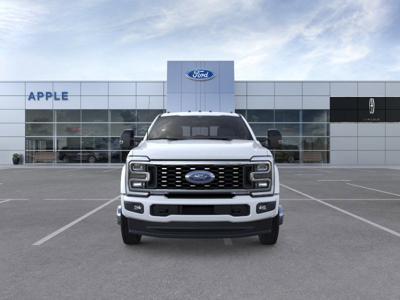 2026 Ford F-450 Super Duty Platinum