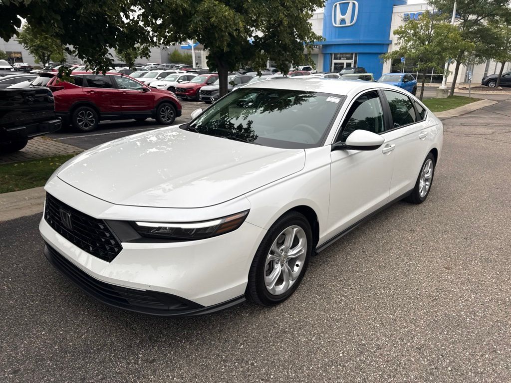 Platinum White Pearl 2024 Honda Accord Sedan Front-Wheel Drive Continuously Variable Transmission