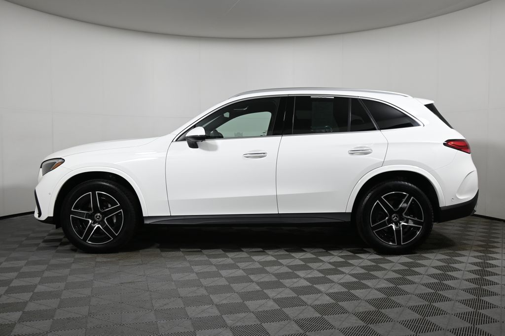 Thumbnail: 2025 Mercedes-Benz GLC - 2