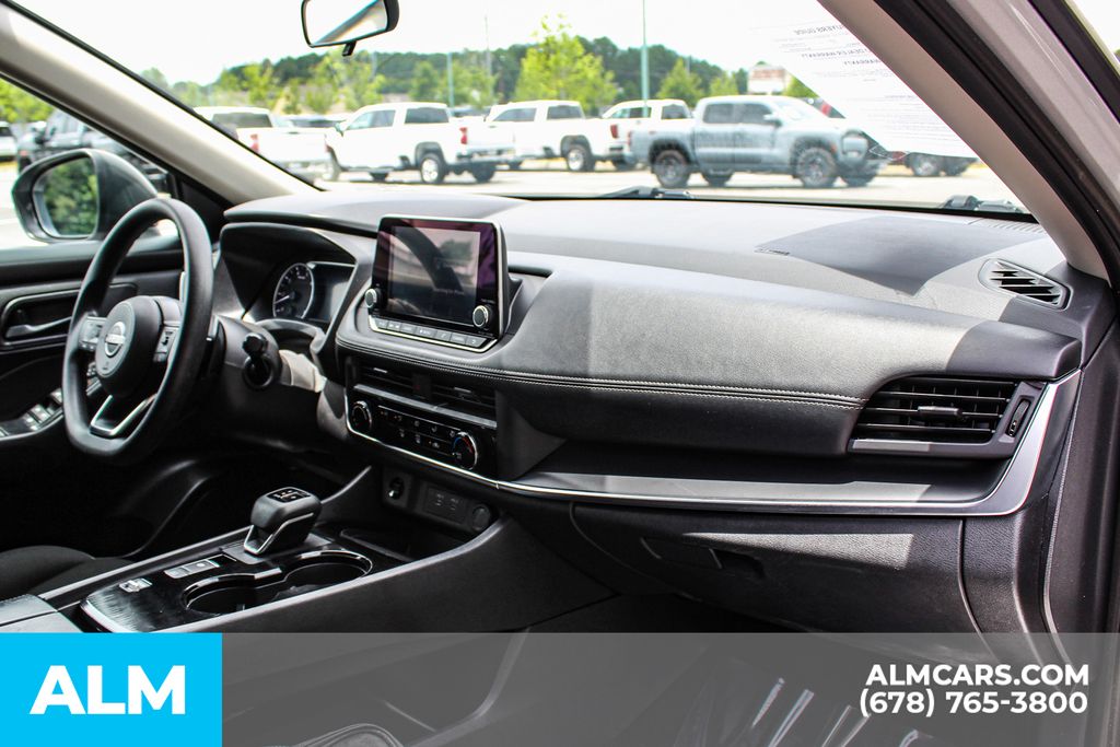 Used 2024 Silver Nissan S image 24