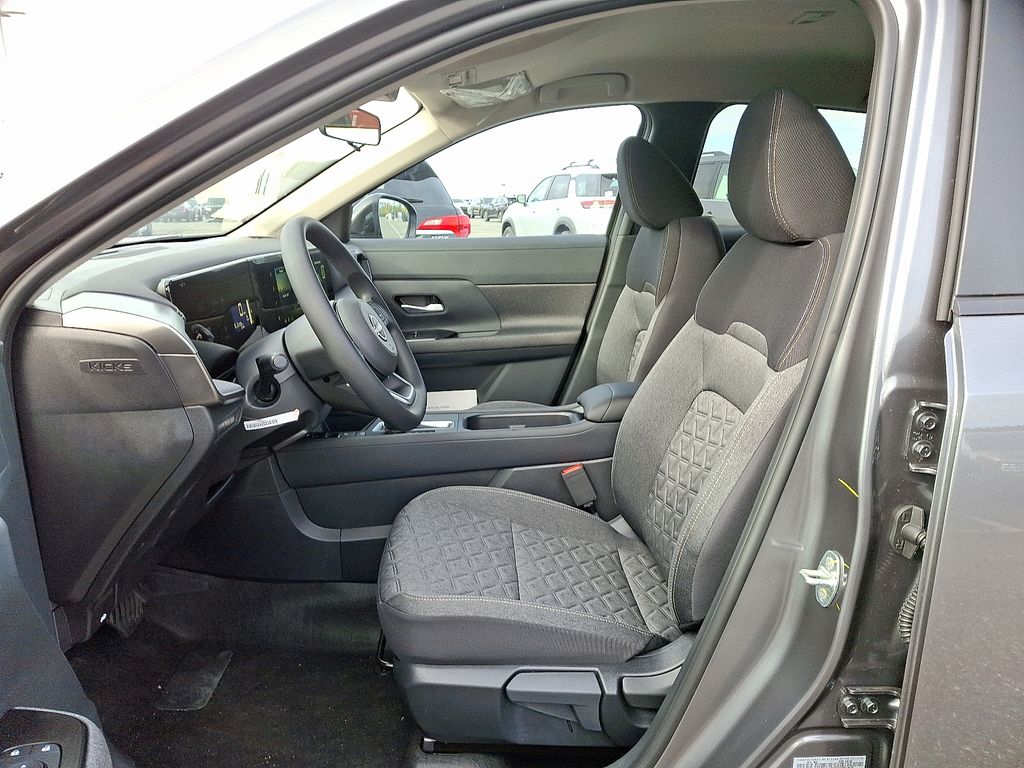 Thumbnail: 2026 Nissan Kicks - 6