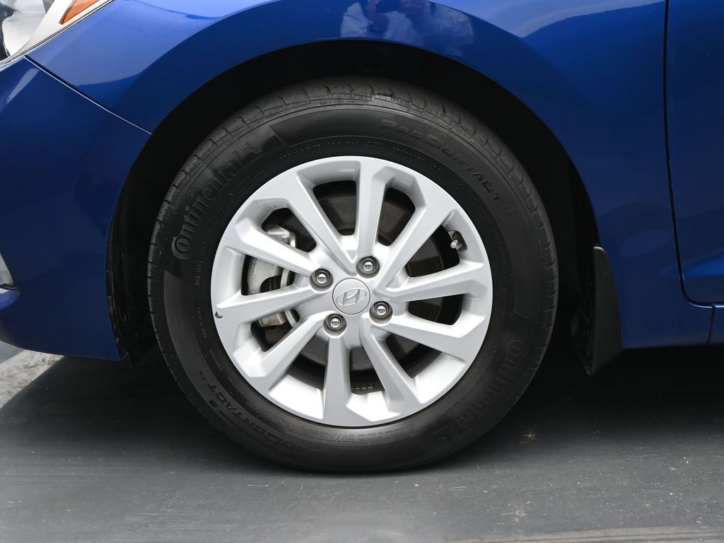 2021 Hyundai ACCENT SEL