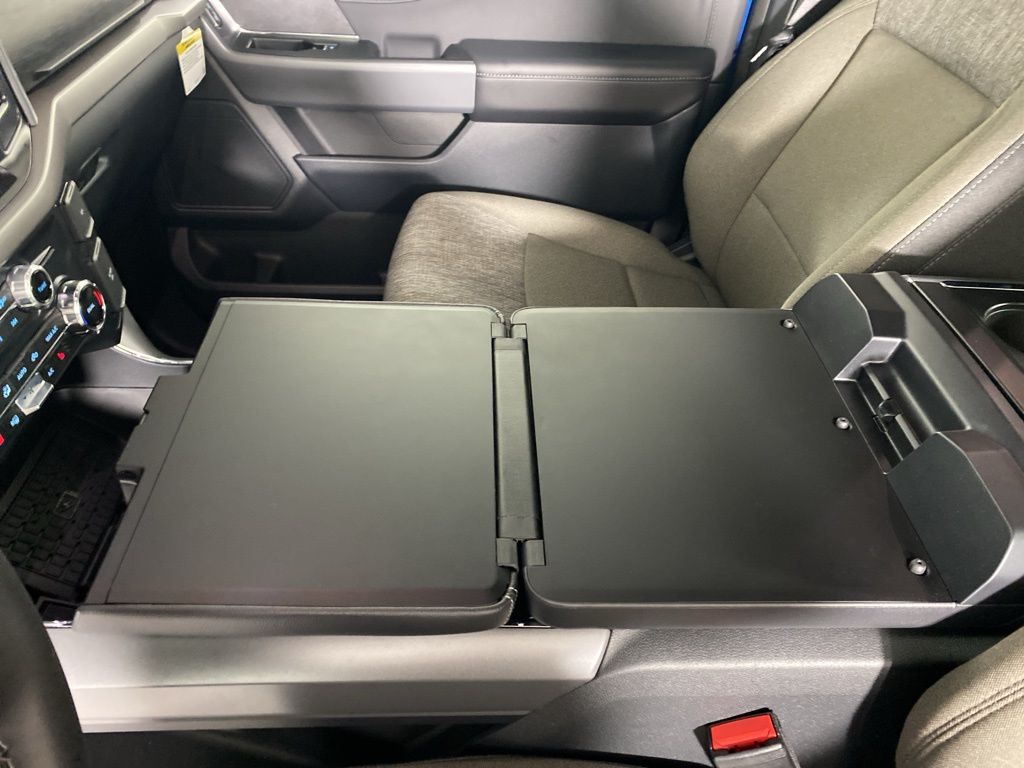 2025 Ford F-150 XLT - Photo 19