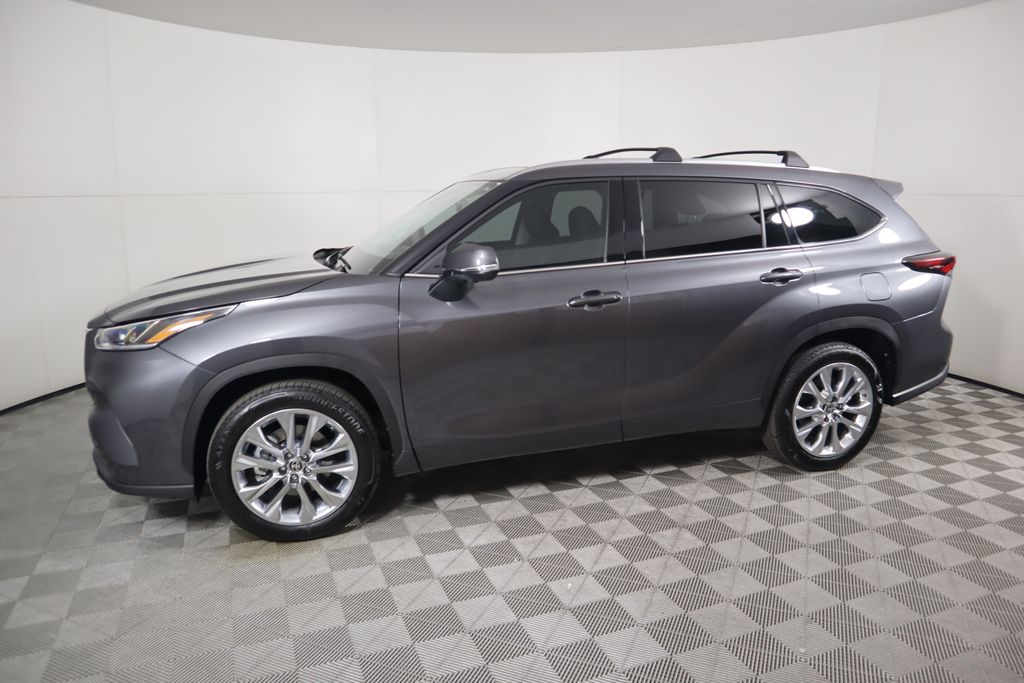 2024 Toyota Highlander Limited 8