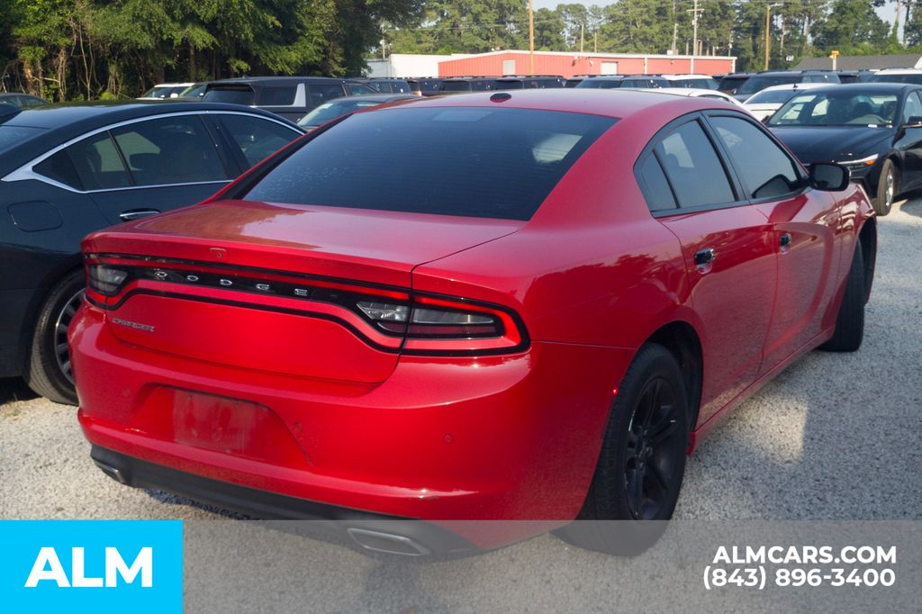Used 2022 Red Dodge SXT image 23