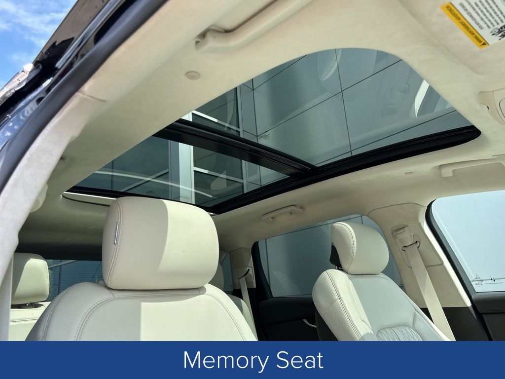 2022 Lincoln Nautilus Black Label