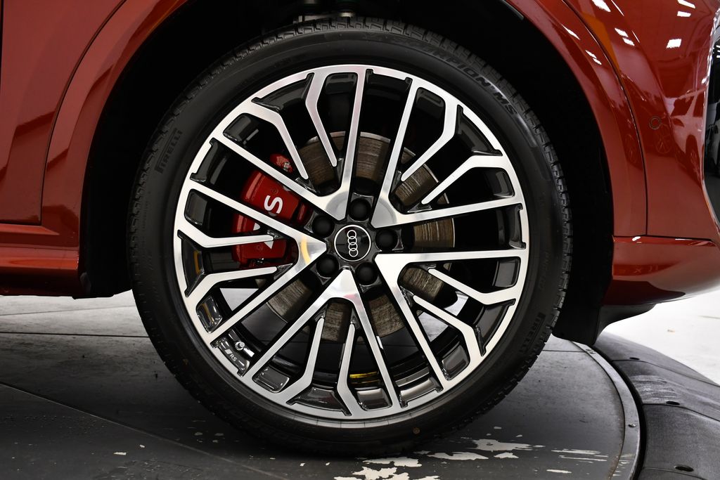 Thumbnail: 2025 Audi SQ5 - 15
